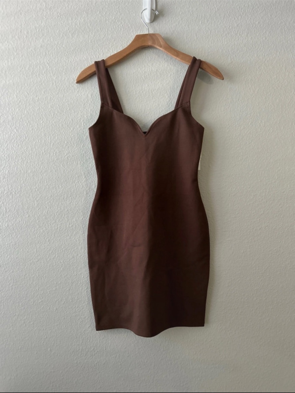 Abercrombie and fitch women’s Brown Sleeveless Sweetheart Neck Bodycon Dress